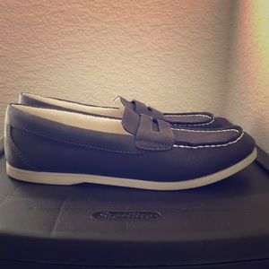 Boys size 4 penny loafers excellent condition